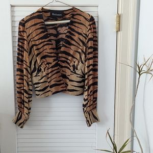 SOLD Réalisation par kaia silk blouse top tiger print small